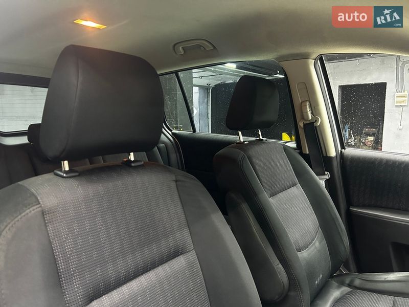Минивэн Mazda 5 2009 в Черновцах