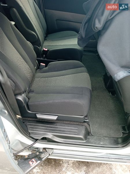 Минивэн Mazda 5 2011 в Ужгороде