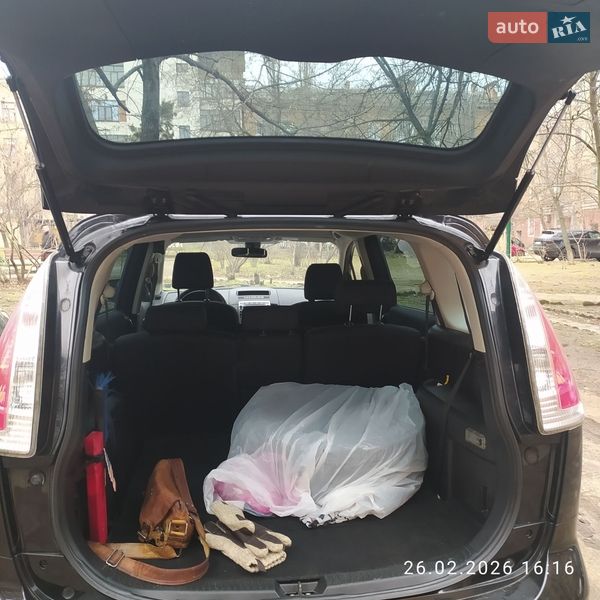 Минивэн Mazda 5 2008 в Николаеве