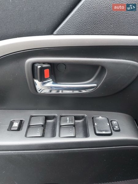 Минивэн Mazda 5 2011 в Киеве