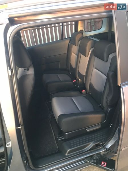 Мінівен Mazda 5 2008 в Івано-Франківську