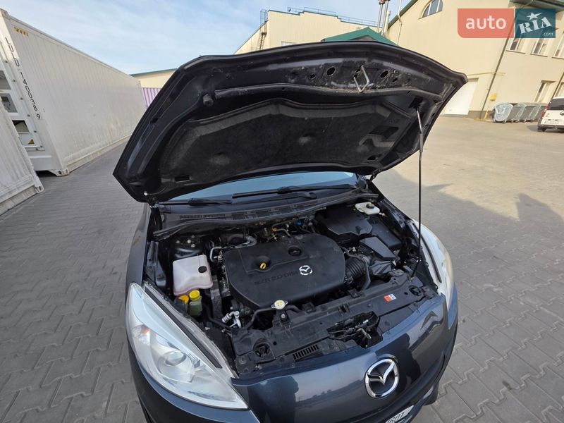 Минивэн Mazda 5 2011 в Луцке