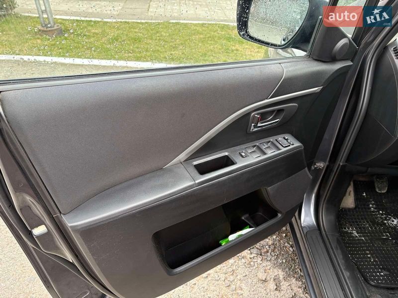 Мінівен Mazda 5 2012 в Надвірній фото 11 Мінівен Mazda 5 2012 в Надвірній