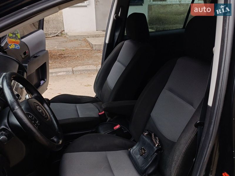 Минивэн Mazda 5 2005 в Львове фото 9 Минивэн Mazda 5 2005 в Львове