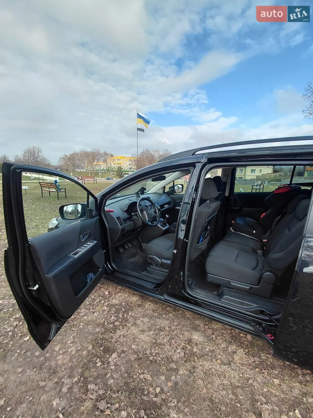 2010 Mazda 5 - мініатюра 10