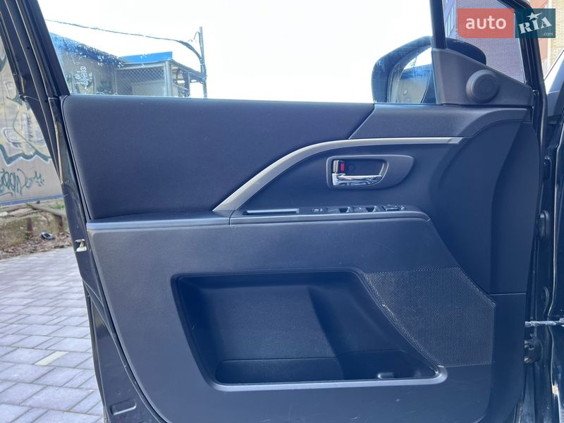 Мінівен Mazda 5 2011 в Тернополі фото 36 Мінівен Mazda 5 2011 в Тернополі