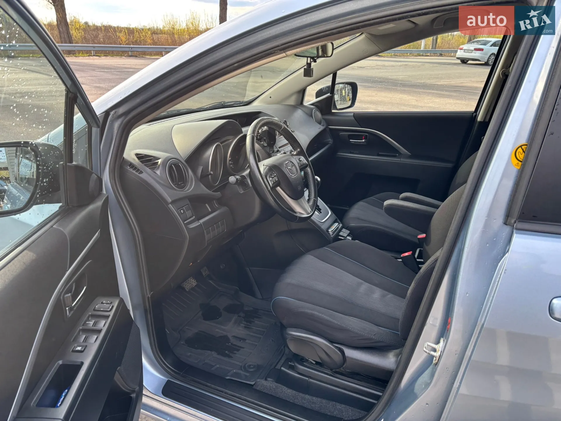 2011 Mazda 5 - мініатюра 18