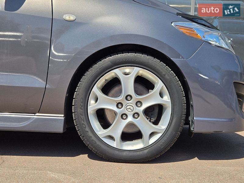 Мінівен Mazda 5 2010 в Києві