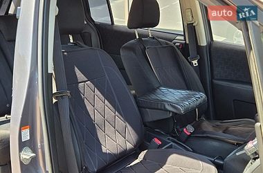 Мінівен Mazda 5 2010 в Києві
