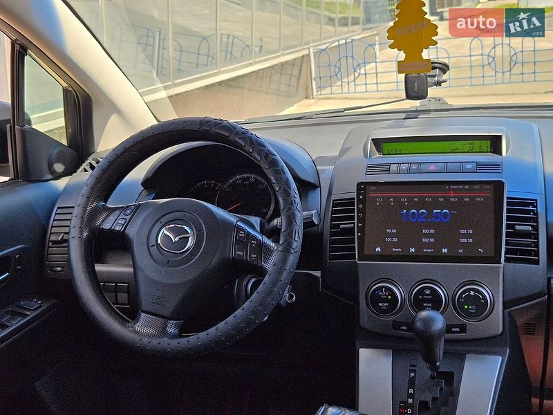 Мінівен Mazda 5 2010 в Києві