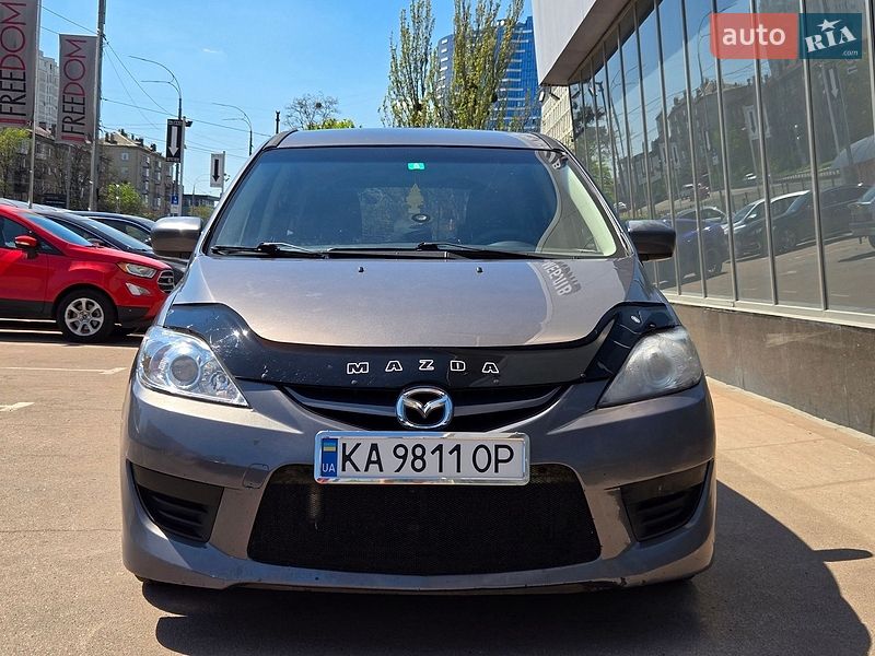 Мінівен Mazda 5 2010 в Києві