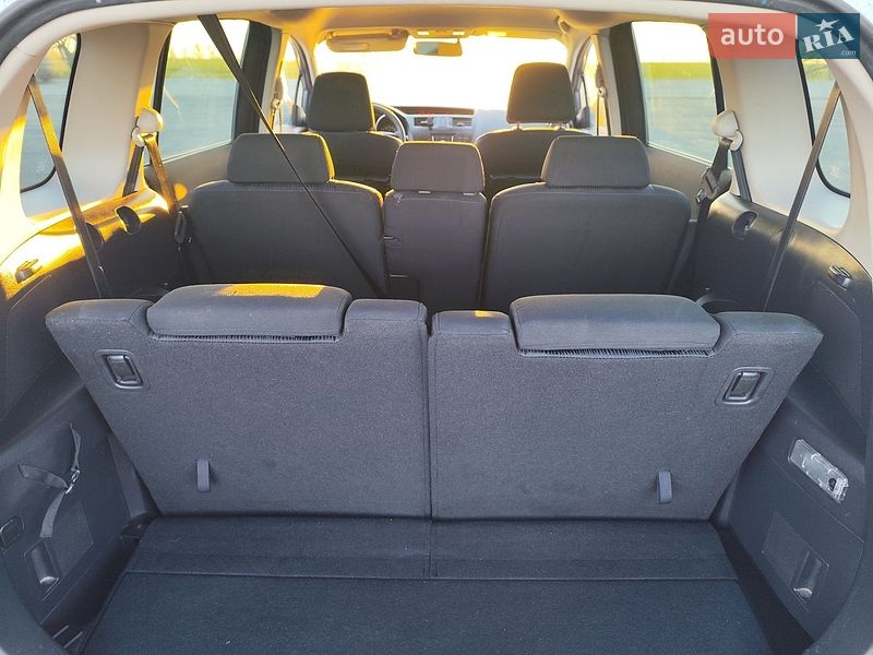 Мінівен Mazda 5 2011 в Староказачьем