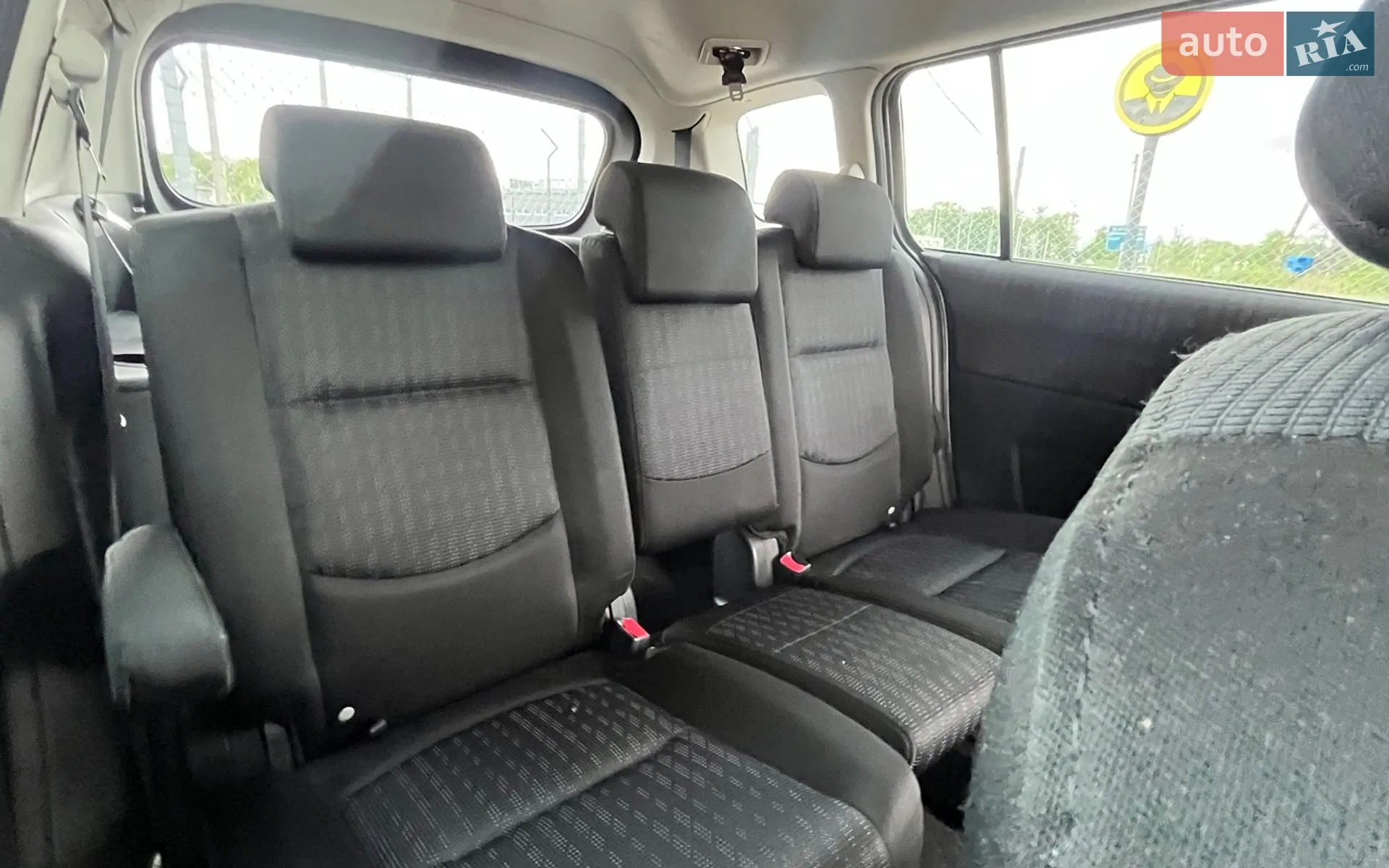 2010 Mazda 5 - мініатюра 18