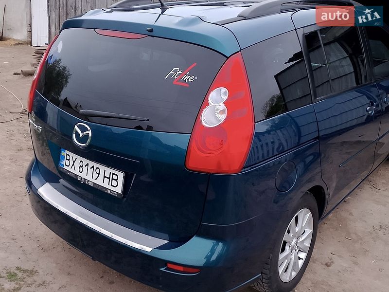 Минивэн Mazda 5 2006 в Остроге