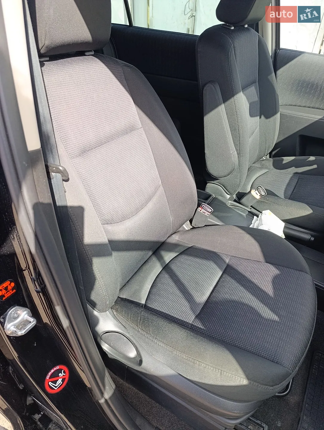 2010 Mazda 5 - мініатюра 26