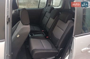 Минивэн Mazda 5 2005 в Киеве