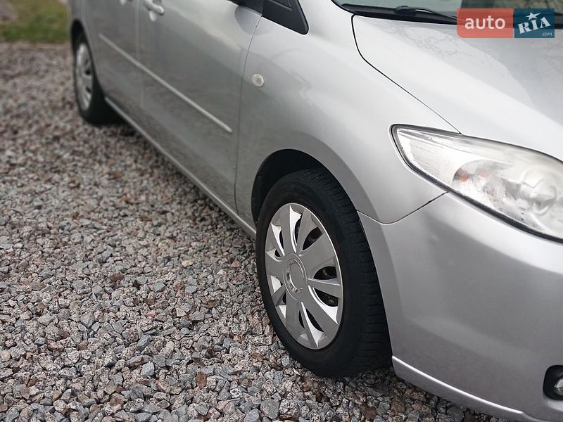 Минивэн Mazda 5 2005 в Киеве