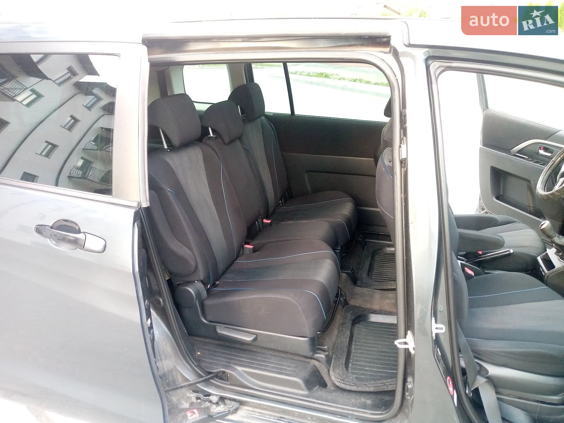 2011 Mazda 5 - мініатюра 8
