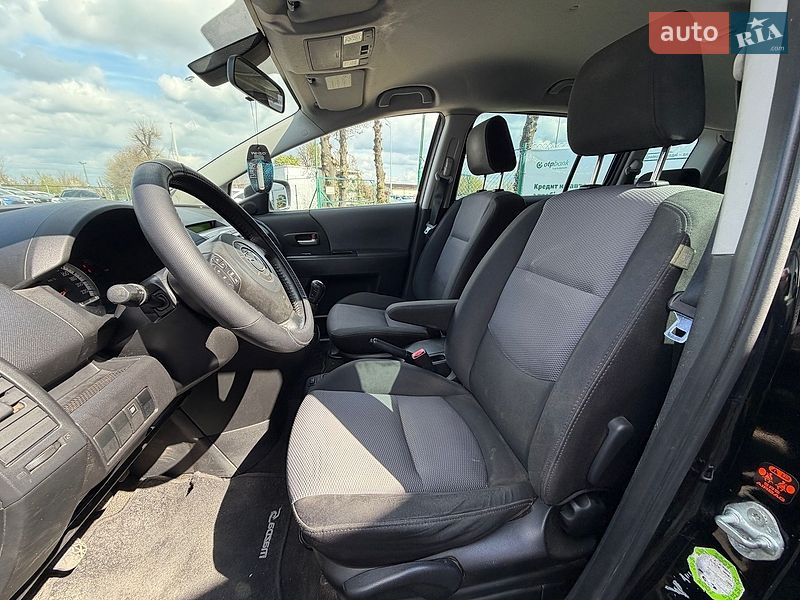 Минивэн Mazda 5 2006 в Виннице