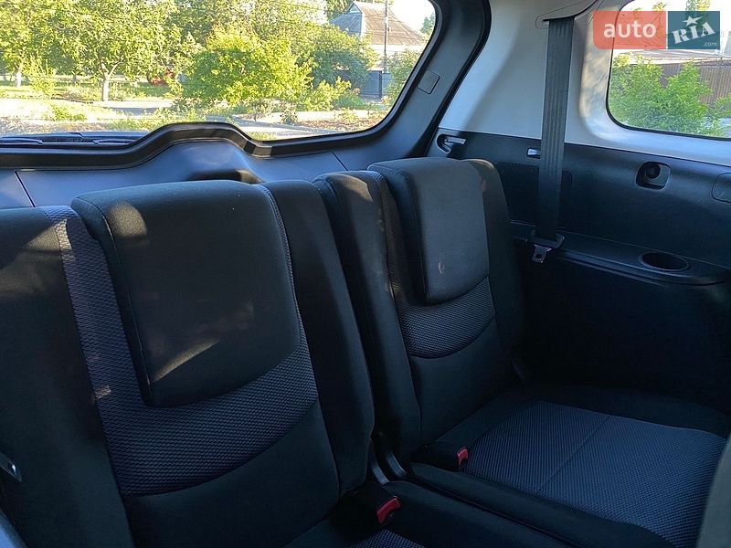 Минивэн Mazda 5 2008 в Вознесенске