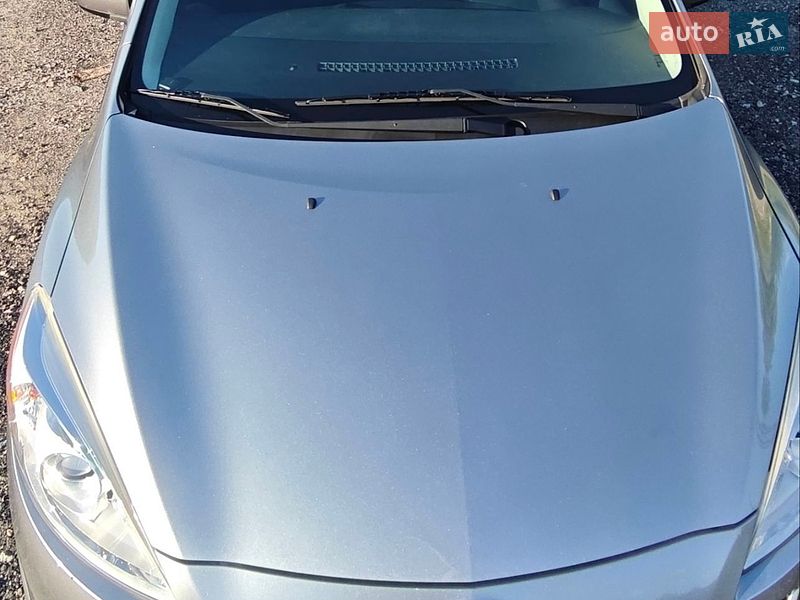 Мінівен Mazda 5 2014 в Умані