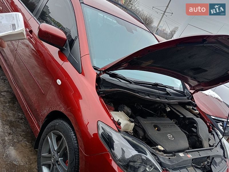 Мінівен Mazda 5 2008 в Львові