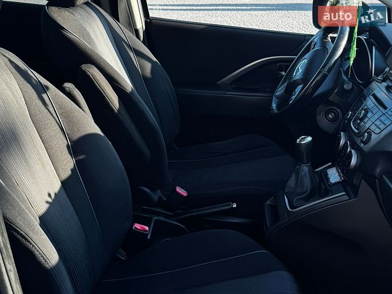 Мінівен Mazda 5 2012 в Самборі