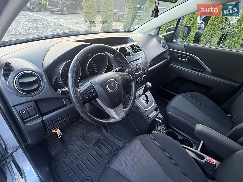 Мінівен Mazda 5 2011 в Києві