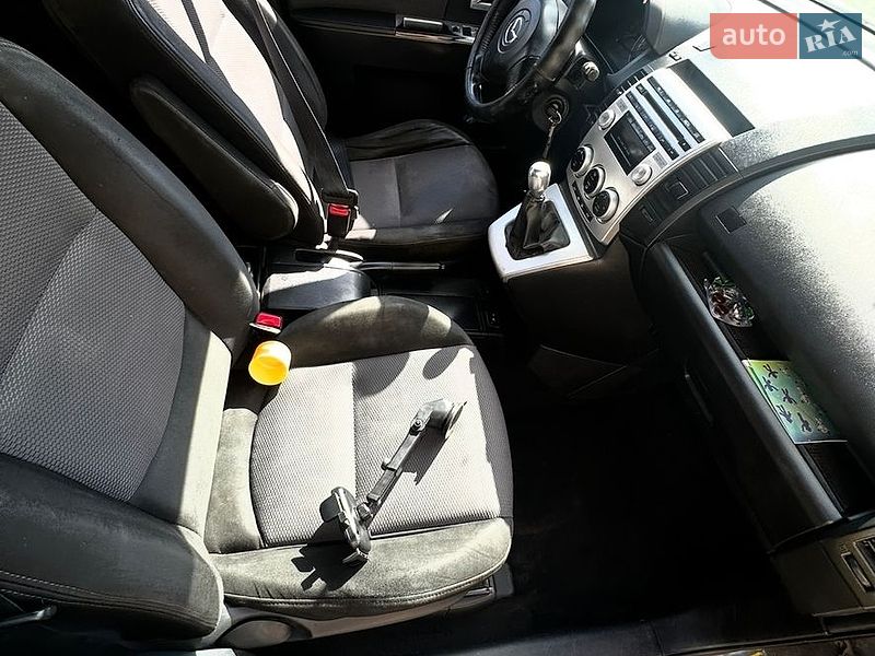 Минивэн Mazda 5 2005 в Александрие