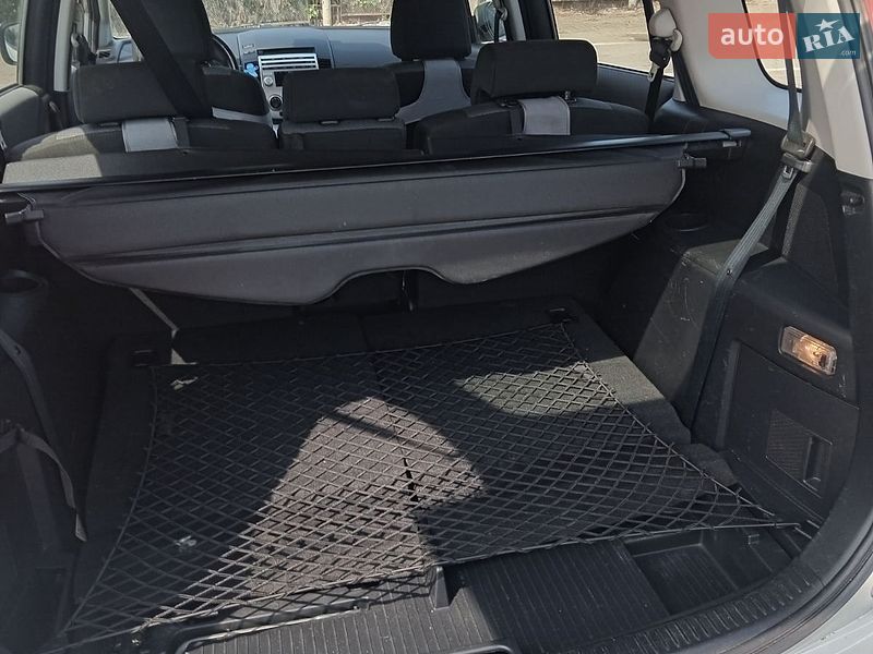 Мінівен Mazda 5 2005 в Сторожинці