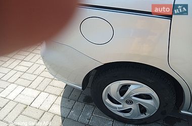 Мінівен Mazda 5 2005 в Сторожинці