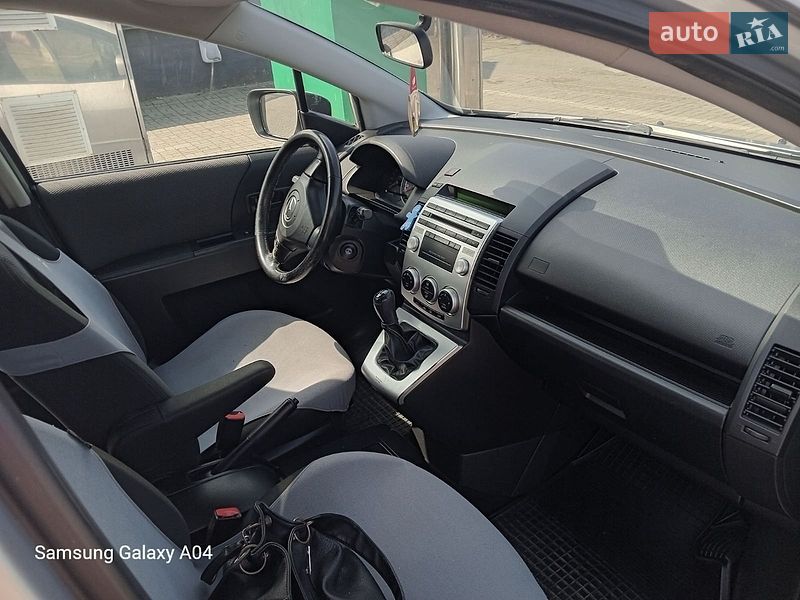 Мінівен Mazda 5 2005 в Сторожинці
