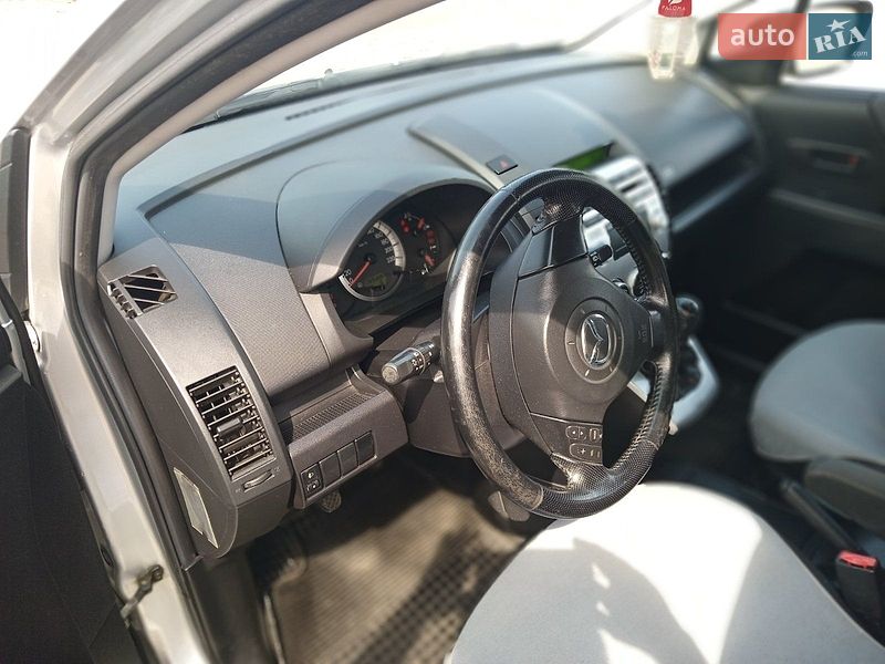 Мінівен Mazda 5 2005 в Сторожинці