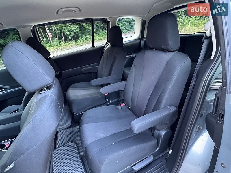 Мінівен Mazda 5 2012 в Львові