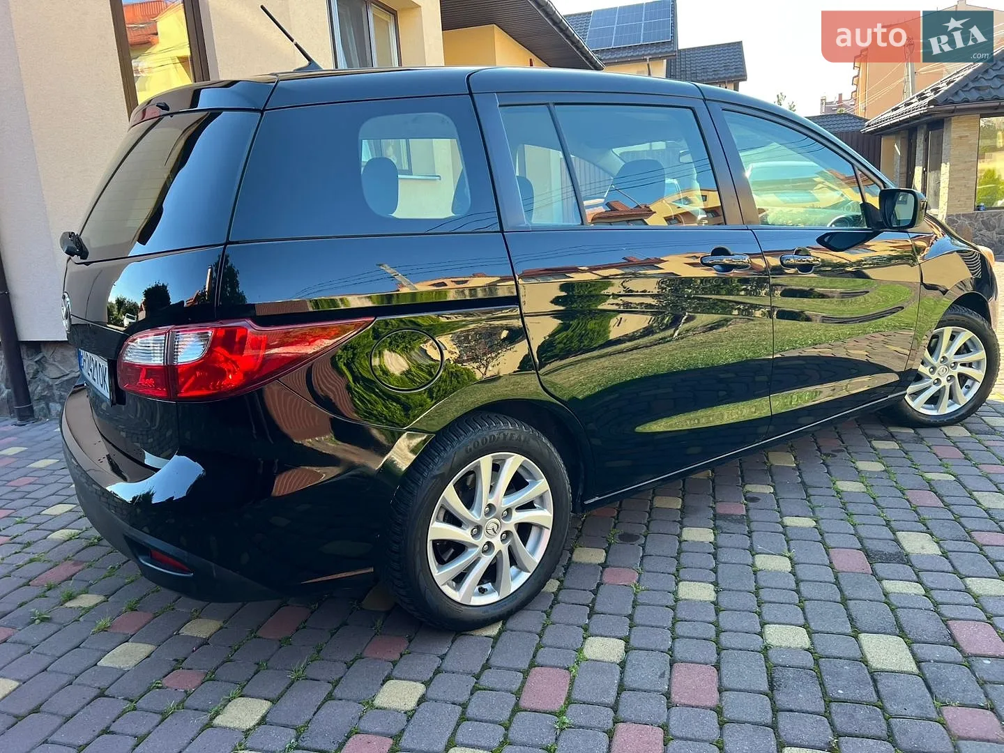 2011 Mazda 5 - мініатюра 6