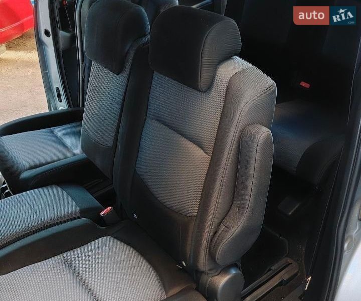 Мінівен Mazda 5 2006 в Харкові