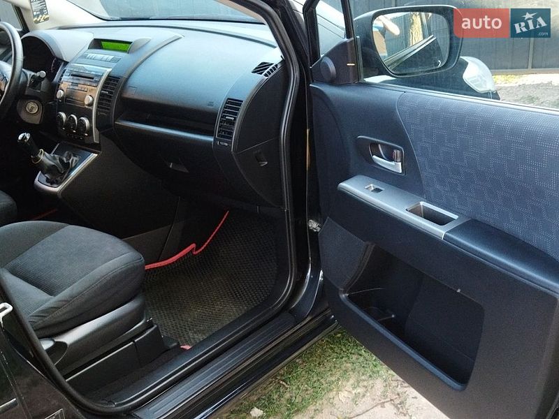 Мінівен Mazda 5 2008 в Львові