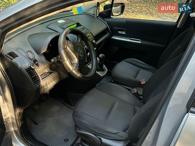 Минивэн Mazda 5 2010 в Луцке