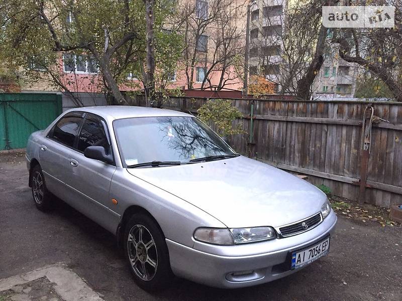 Седан Mazda 626 1992 в Киеве