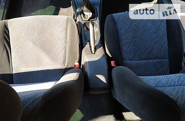 Седан Mazda 626 1996 в 
