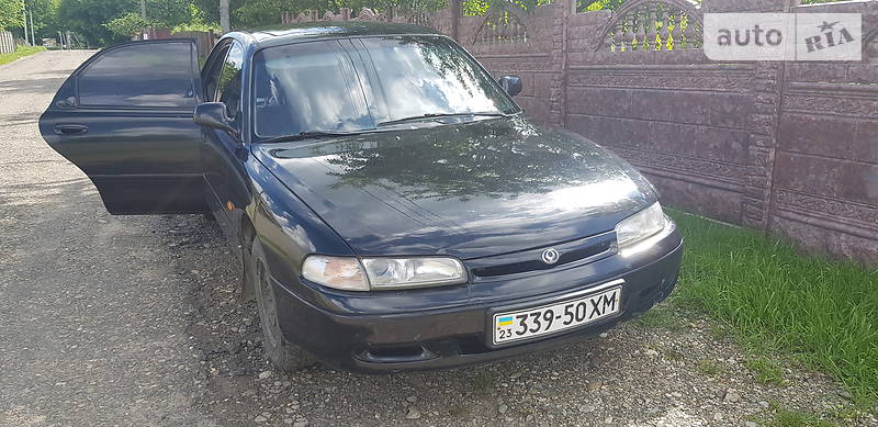 Седан Mazda 626 1993 в Глыбокой