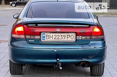 Хетчбек Mazda 626 1993 в 