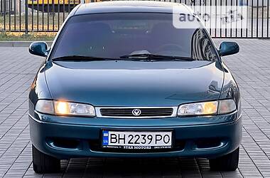 Хетчбек Mazda 626 1993 в 