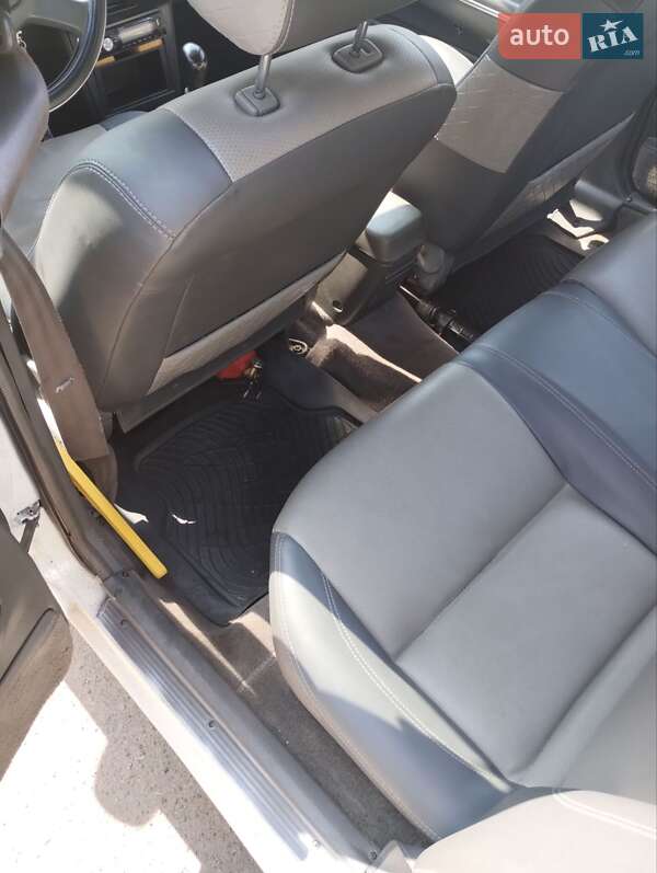 Хетчбек Mazda 626 1989 в Черкасах фото 16 Хетчбек Mazda 626 1989 в Черкасах