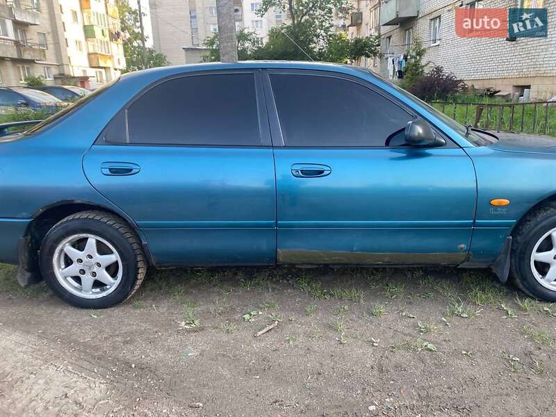 Седан Mazda 626 1994 в Стрию