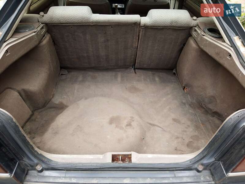 Хетчбек Mazda 626 1989 в Ірпені