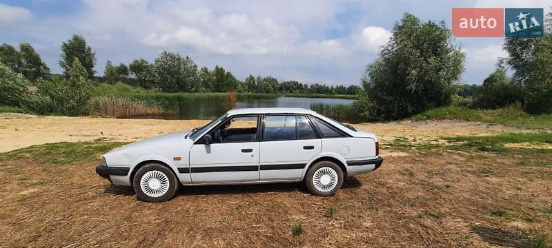 Хэтчбек Mazda 626 1987 в Киеве фото 3 Хэтчбек Mazda 626 1987 в Киеве