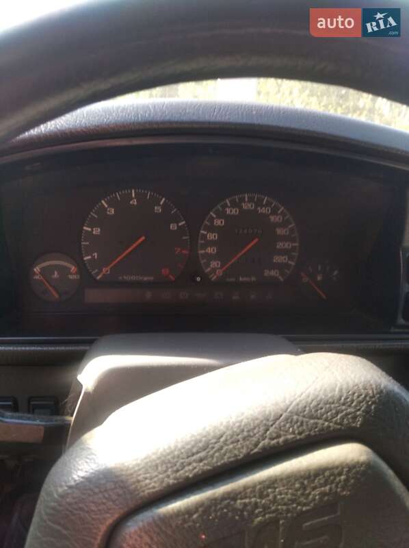 Хэтчбек Mazda 626 1989 в Лубнах