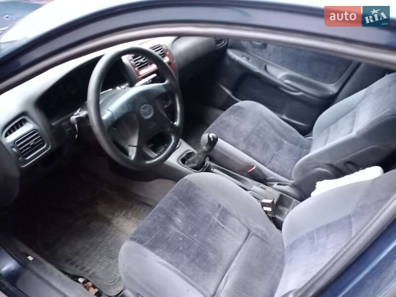 Хетчбек Mazda 626 1998 в Вінниці