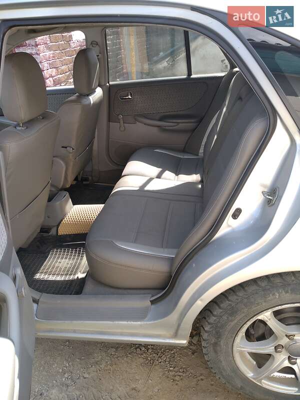 Хэтчбек Mazda 626 2001 в Теплике